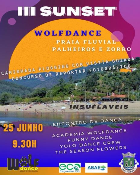 III Sunset WolfDance